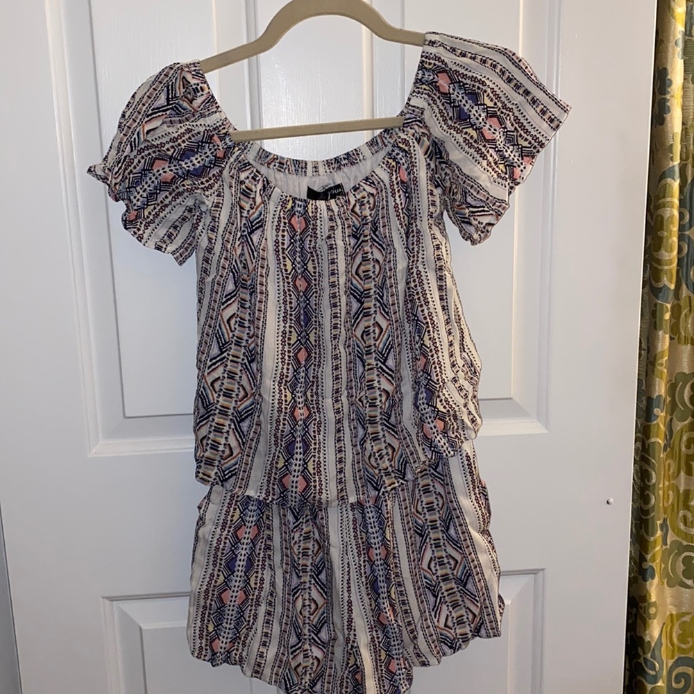 AQUA romper. White/multi colored. Never worn with tags. Size small